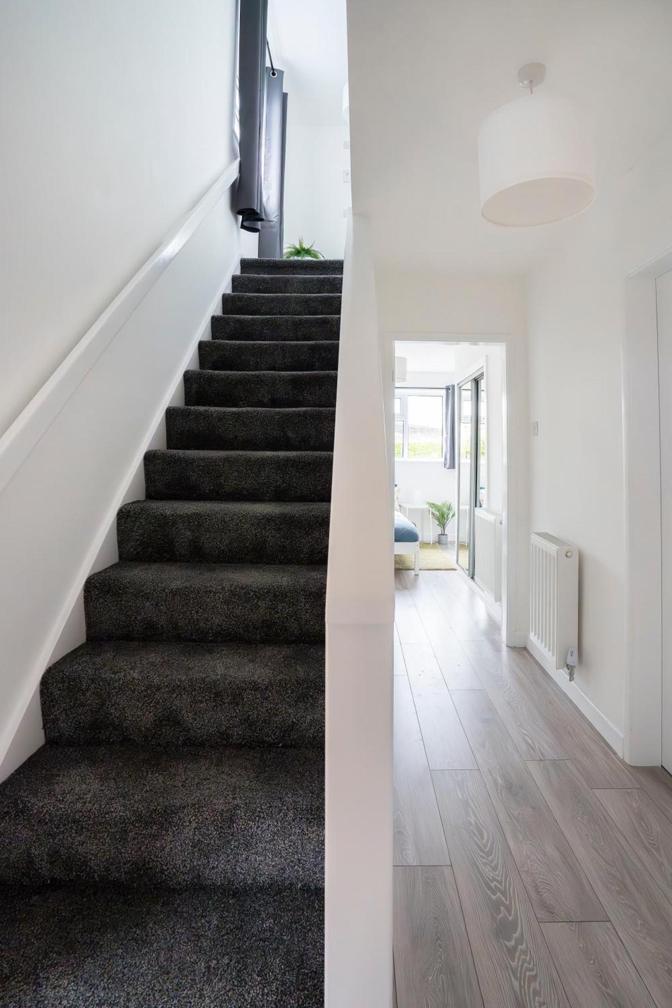 Modern 4 Bed House-Free Parking Διαμέρισμα Burton  Εξωτερικό φωτογραφία